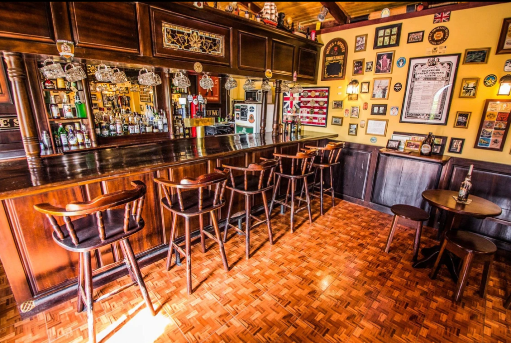 Irish Pub - K-Rae's | Irish Pub and Inn